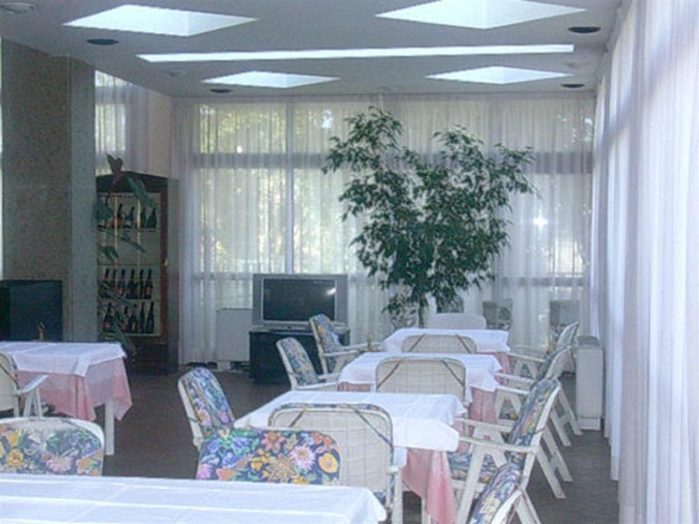 怡东酒店 Monticchio  外观 照片